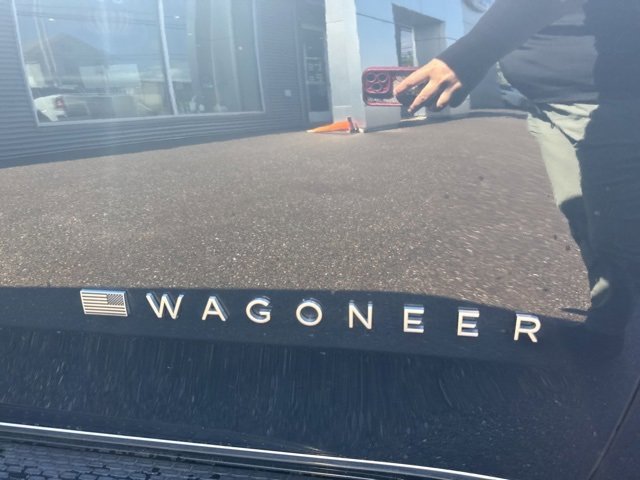 Used 2024 Jeep Wagoneer Series III image 36