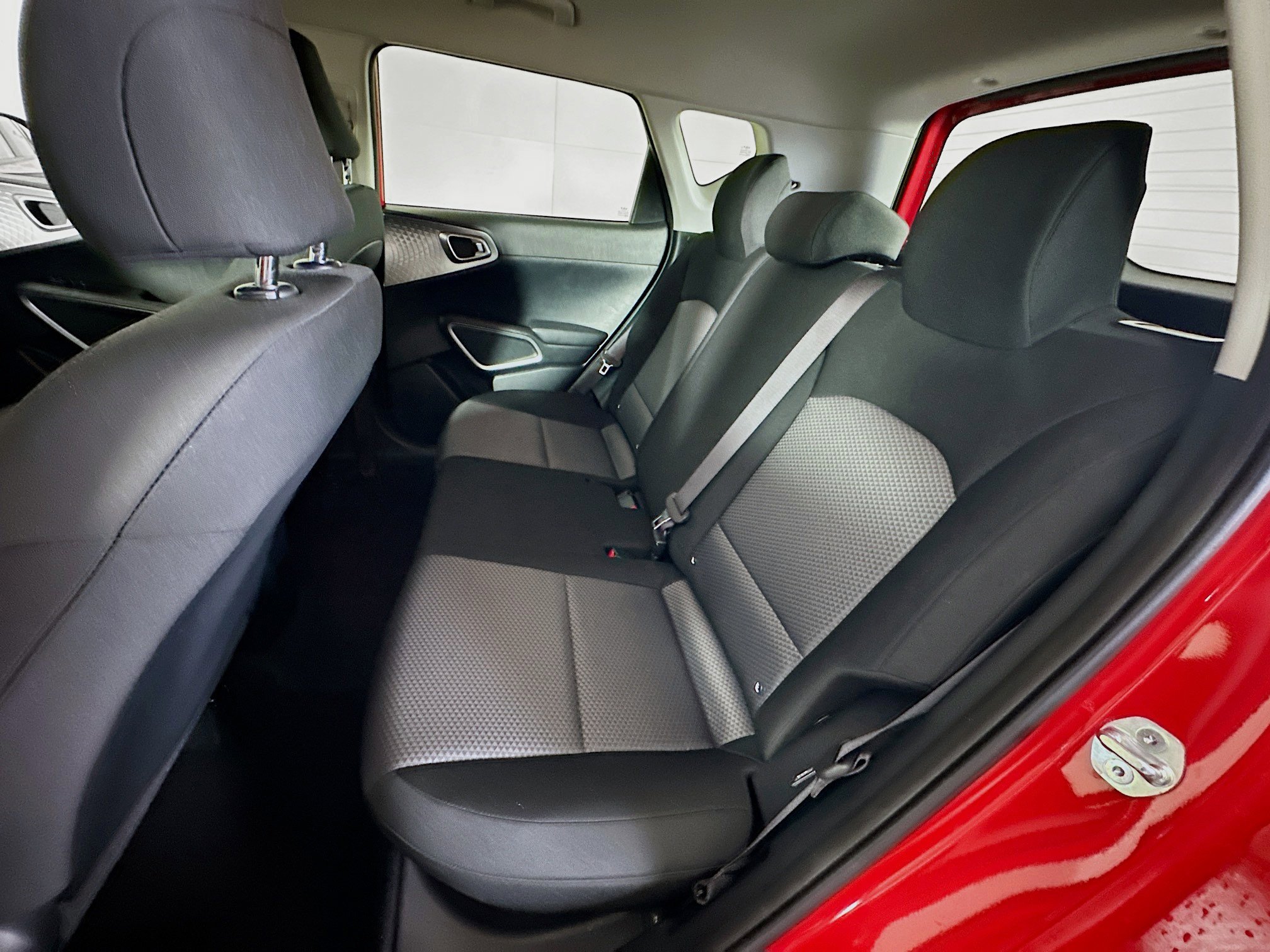 Used 2025 Kia Soul LX w/ LX Technology Package image 27