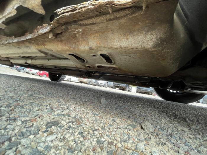 Used 1998 Buick Century Custom FWD image 18