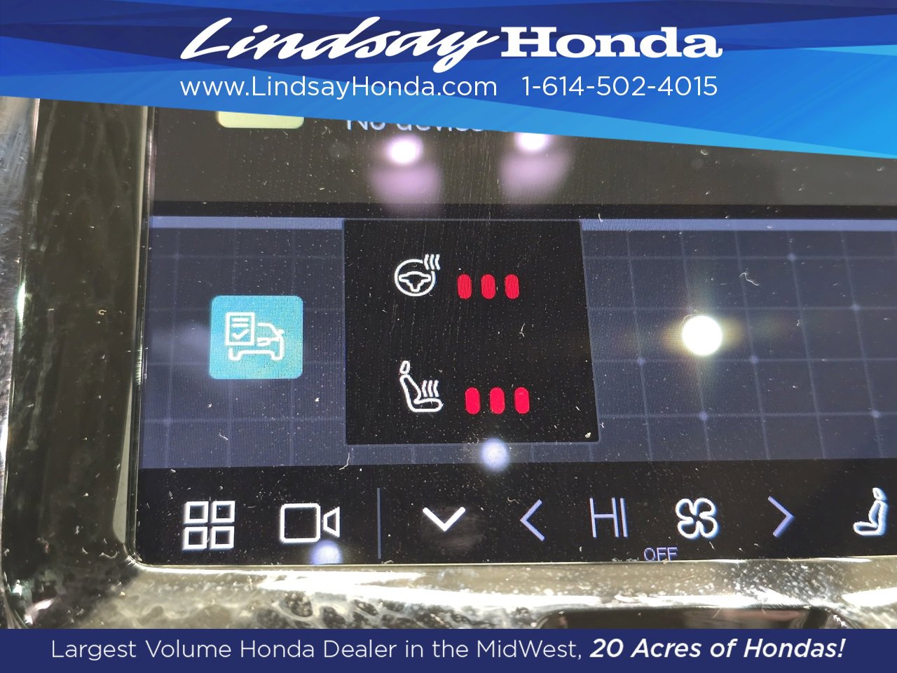 Used 2022 Volvo XC60 B5 Momentum w/ Climate Package image 18