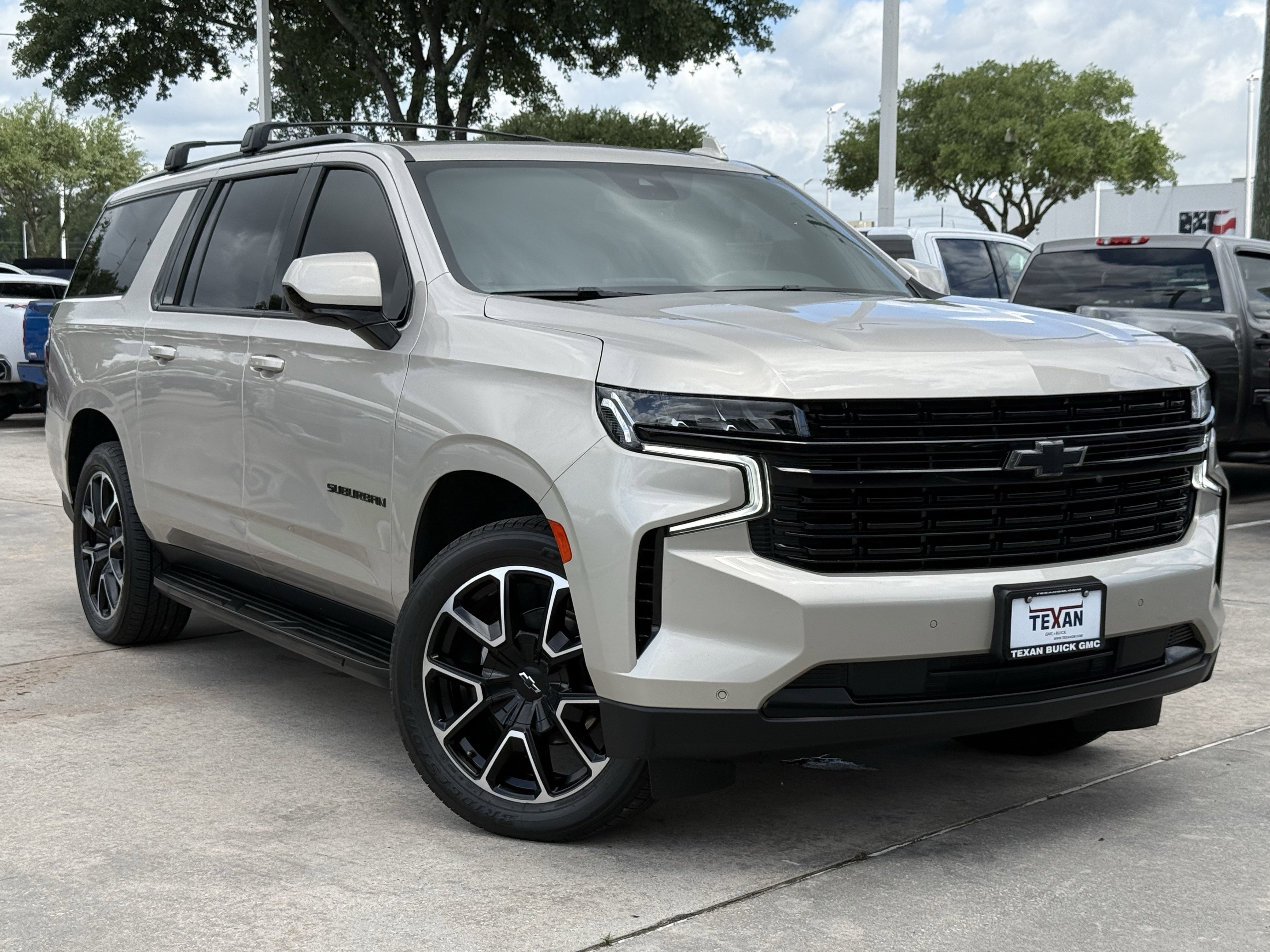 Used 2023 Chevrolet Suburban RST RWD video 2