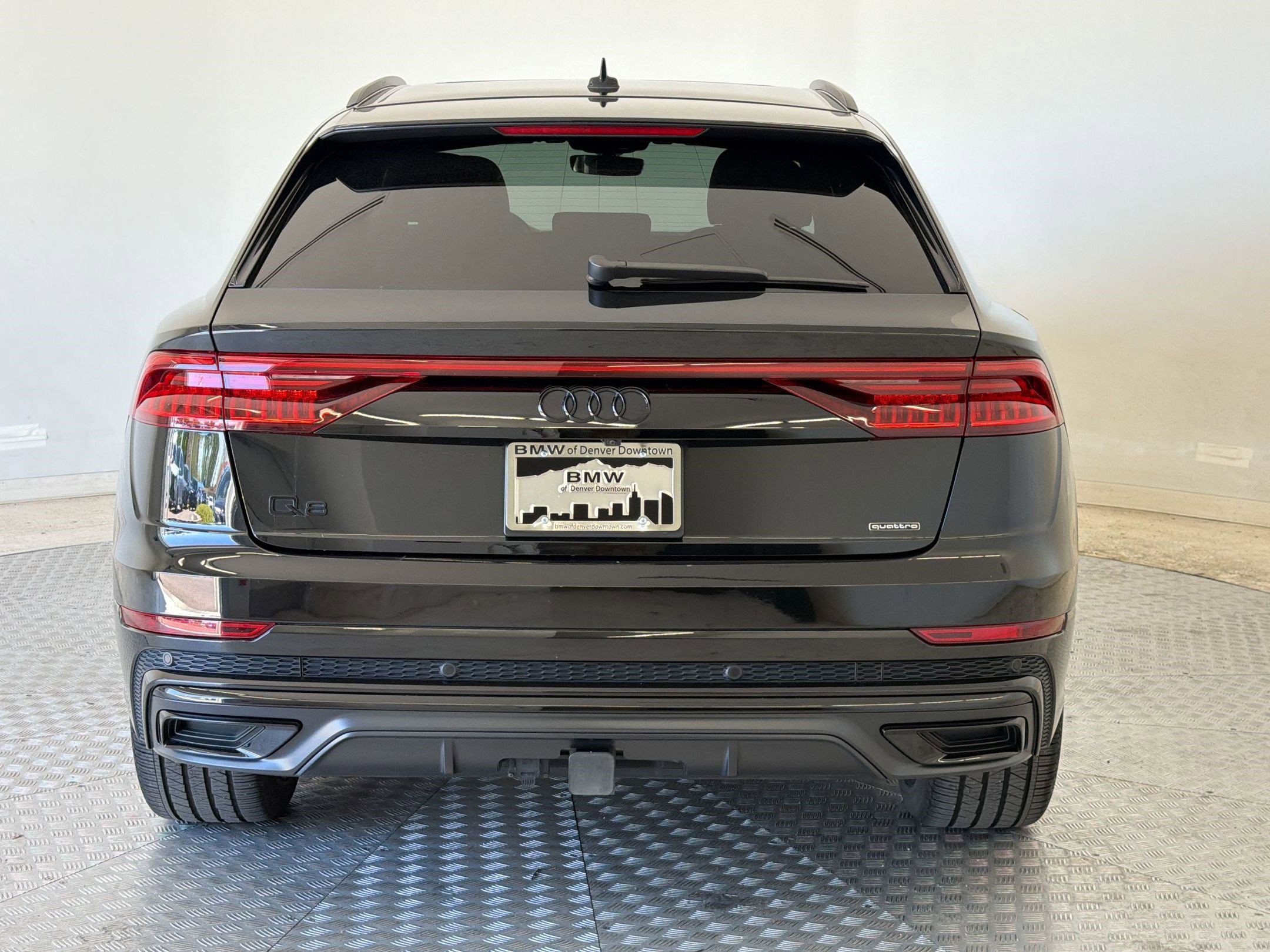 Used 2023 Audi Q8 Prestige w/ Prestige Package AWD/4WD image 10