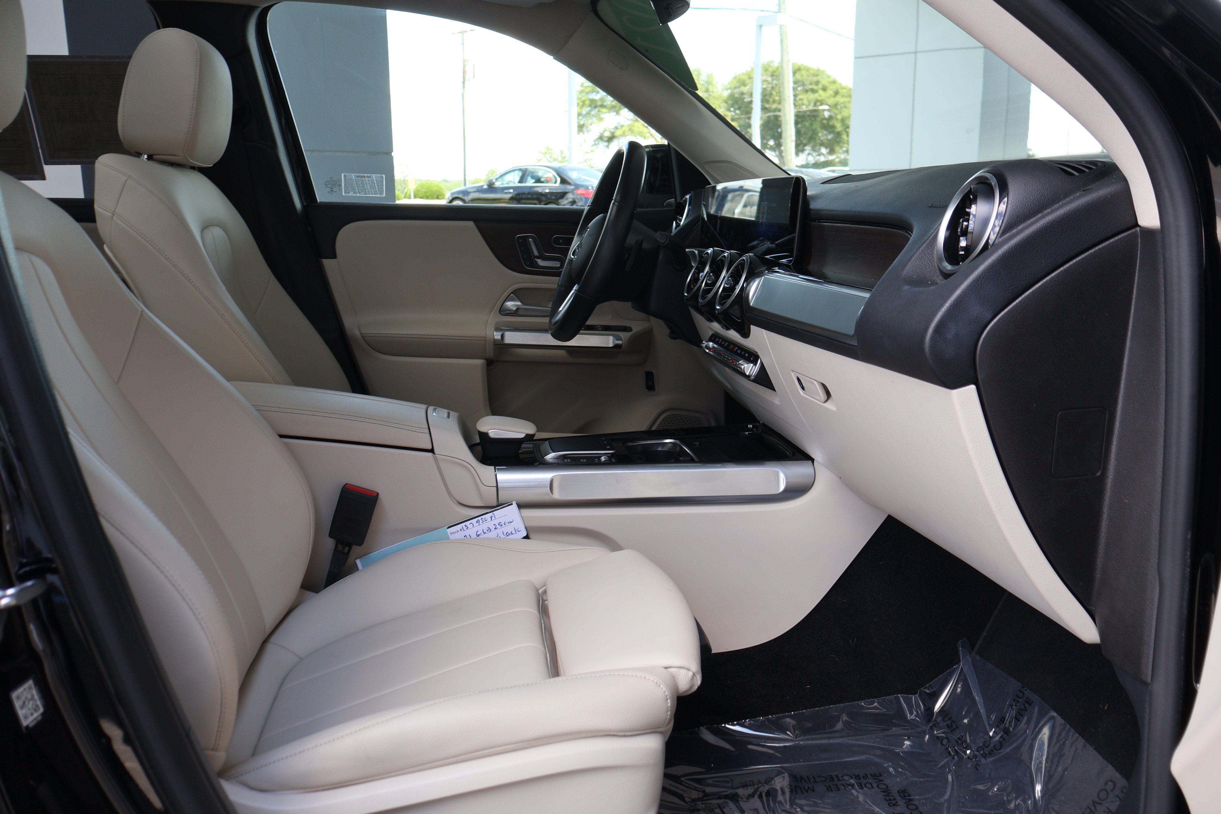 Certified 2021 Mercedes-Benz GLB 250 image 29
