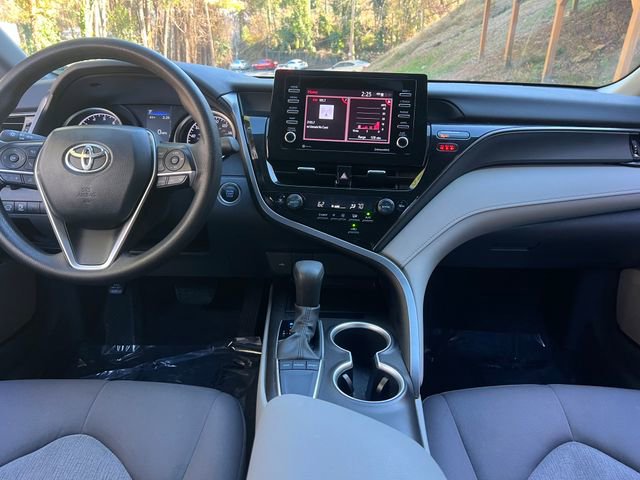 Used 2024 Toyota Camry LE image 16