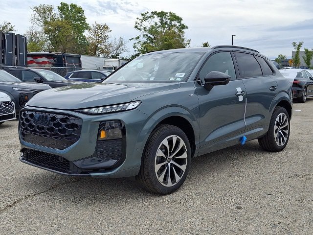 New 2026 Audi Q3 quattro 2.0T AWD/4WD image 2