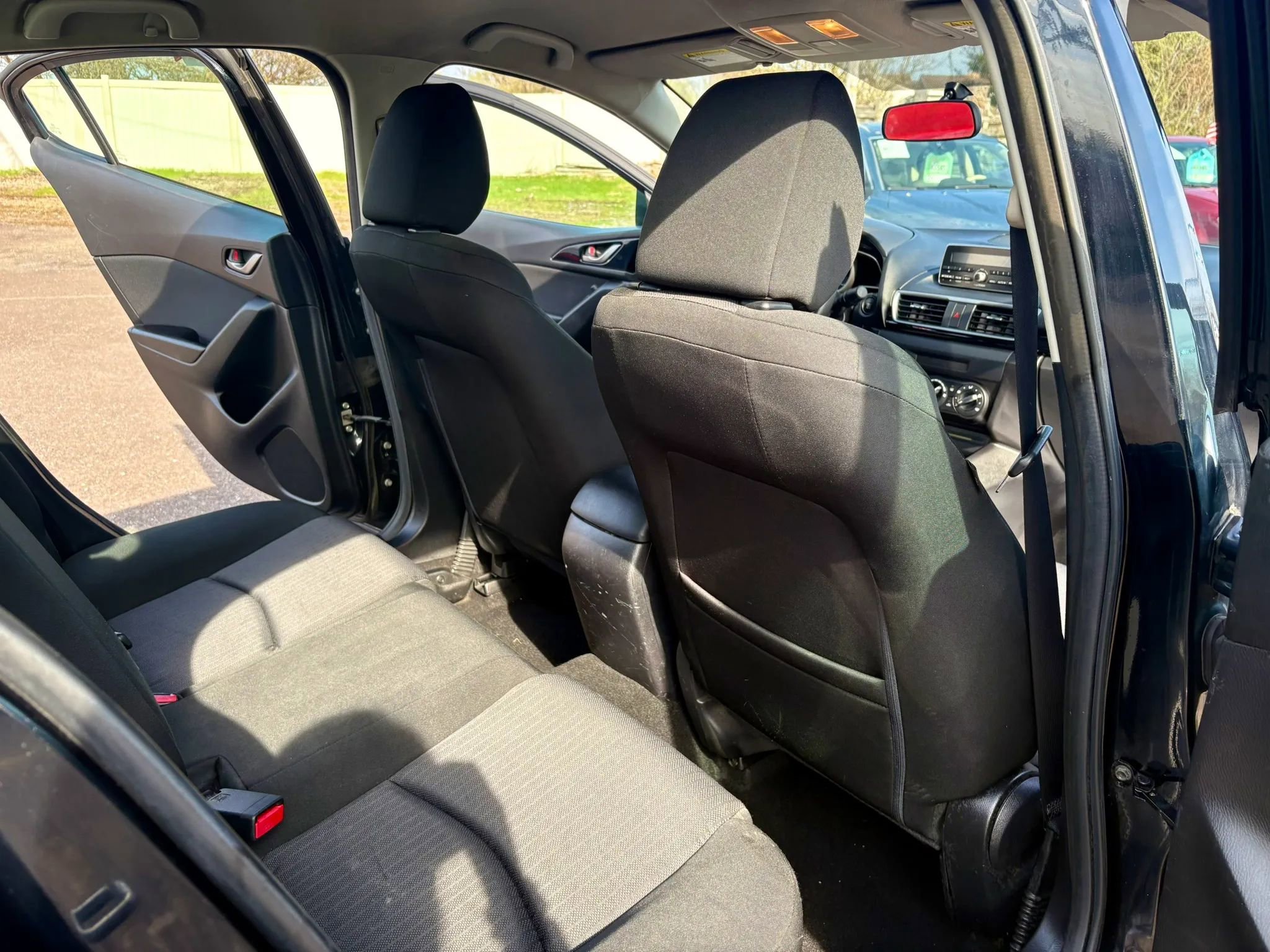 Used 2014 MAZDA MAZDA3 i Sport image 20