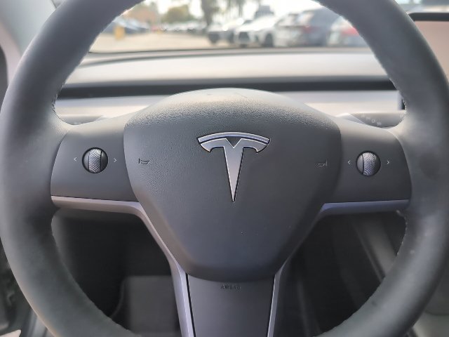 Used 2021 Tesla Model 3 Standard Range Plus RWD image 11