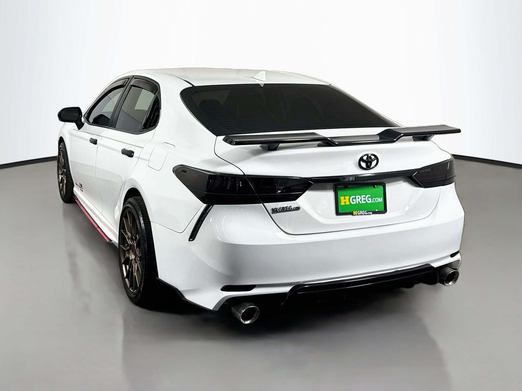 Used 2020 Toyota Camry SE w/ Convenience Package FWD image 7