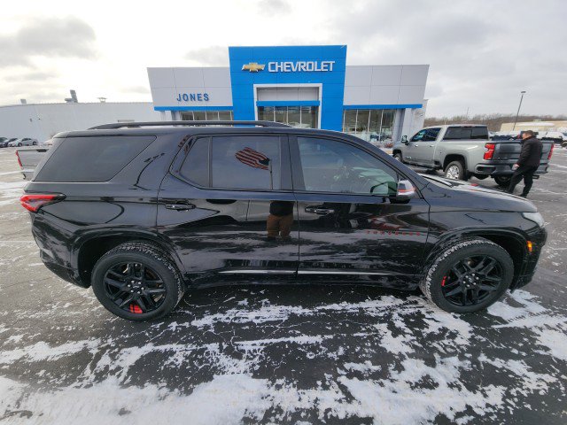 Used 2022 Chevrolet Traverse Premier w/ Redline Edition image 6