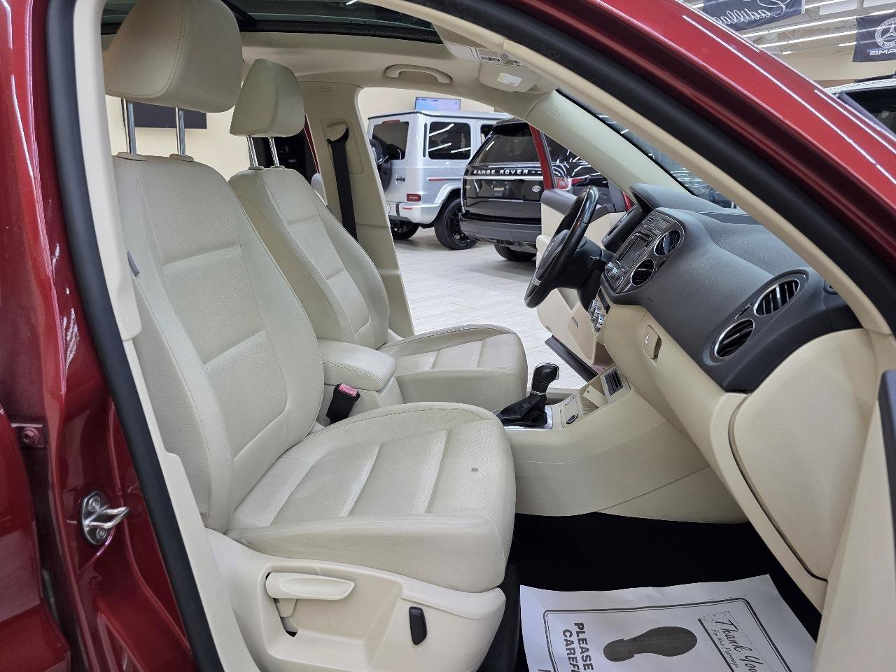 Used 2014 Volkswagen Tiguan SEL FWD image 20