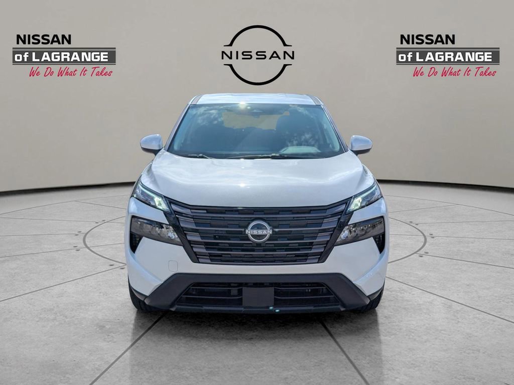 New 2026 Nissan Rogue SV image 4