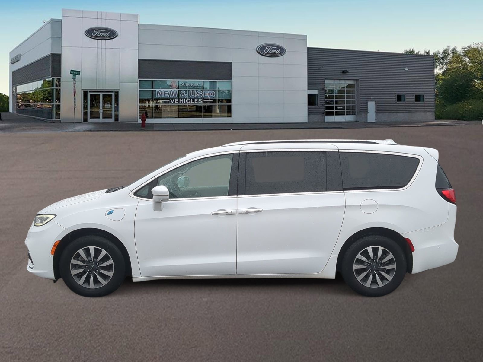 Used 2021 Chrysler Pacifica Touring-L FWD image 7