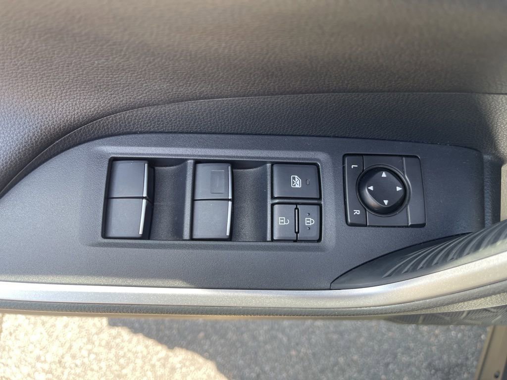 Used 2021 Toyota RAV4 XSE w/ Premium Package AWD/4WD image 15
