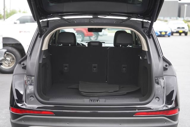 Used 2024 Lincoln Corsair FWD w/ Equipment Group 101A image 31