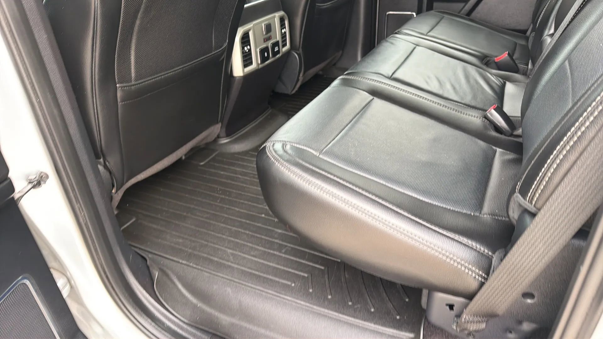 Used 2017 Ford F150 Lariat w/ Equipment Group 502A Luxury image 53