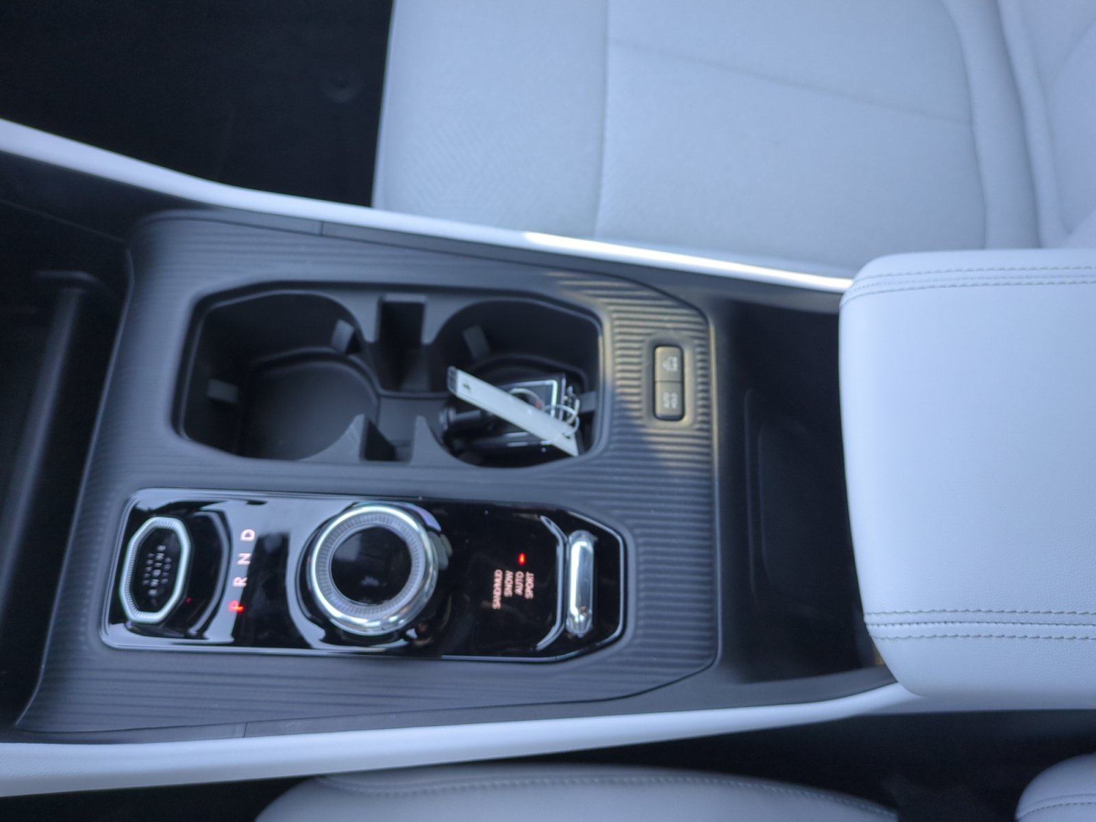 New 2026 Jeep Cherokee Laredo AWD/4WD image 15