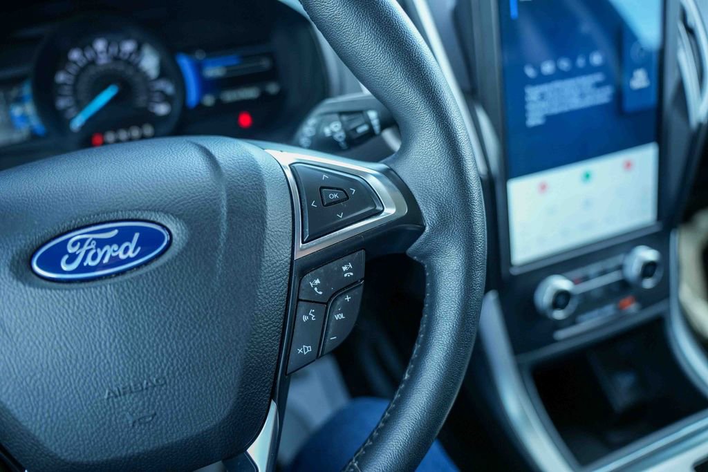 Used 2024 Ford Edge SEL w/ Sport Appearance Package AWD/4WD image 32