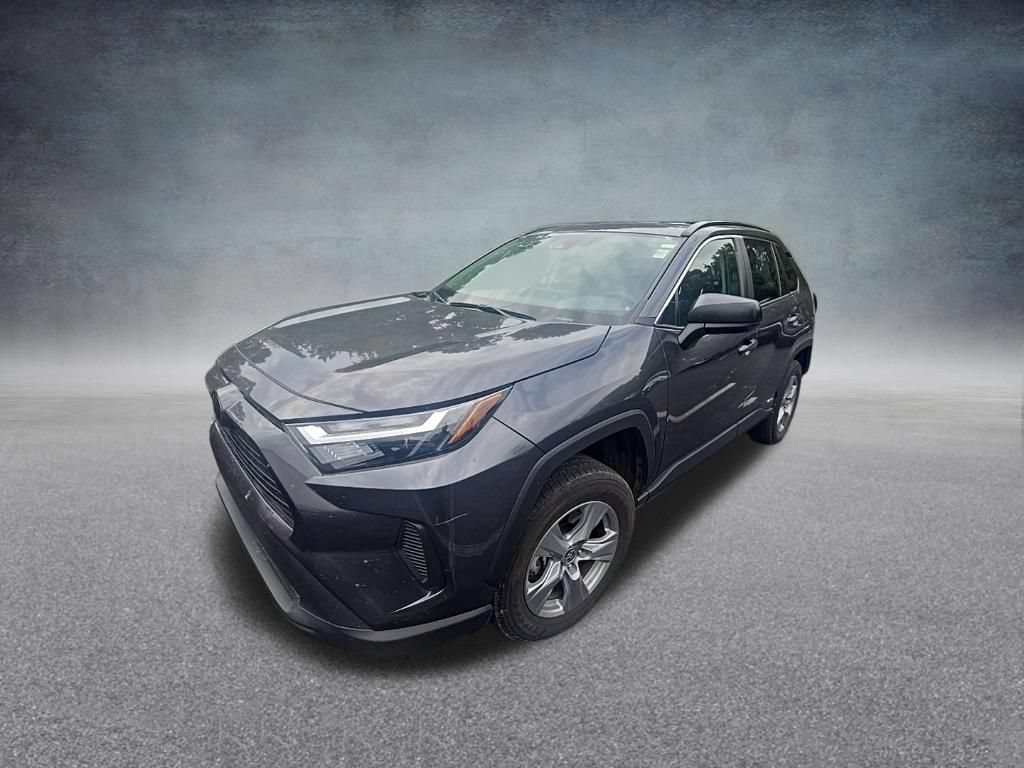 Used 2025 Toyota RAV4 LE AWD/4WD image 4