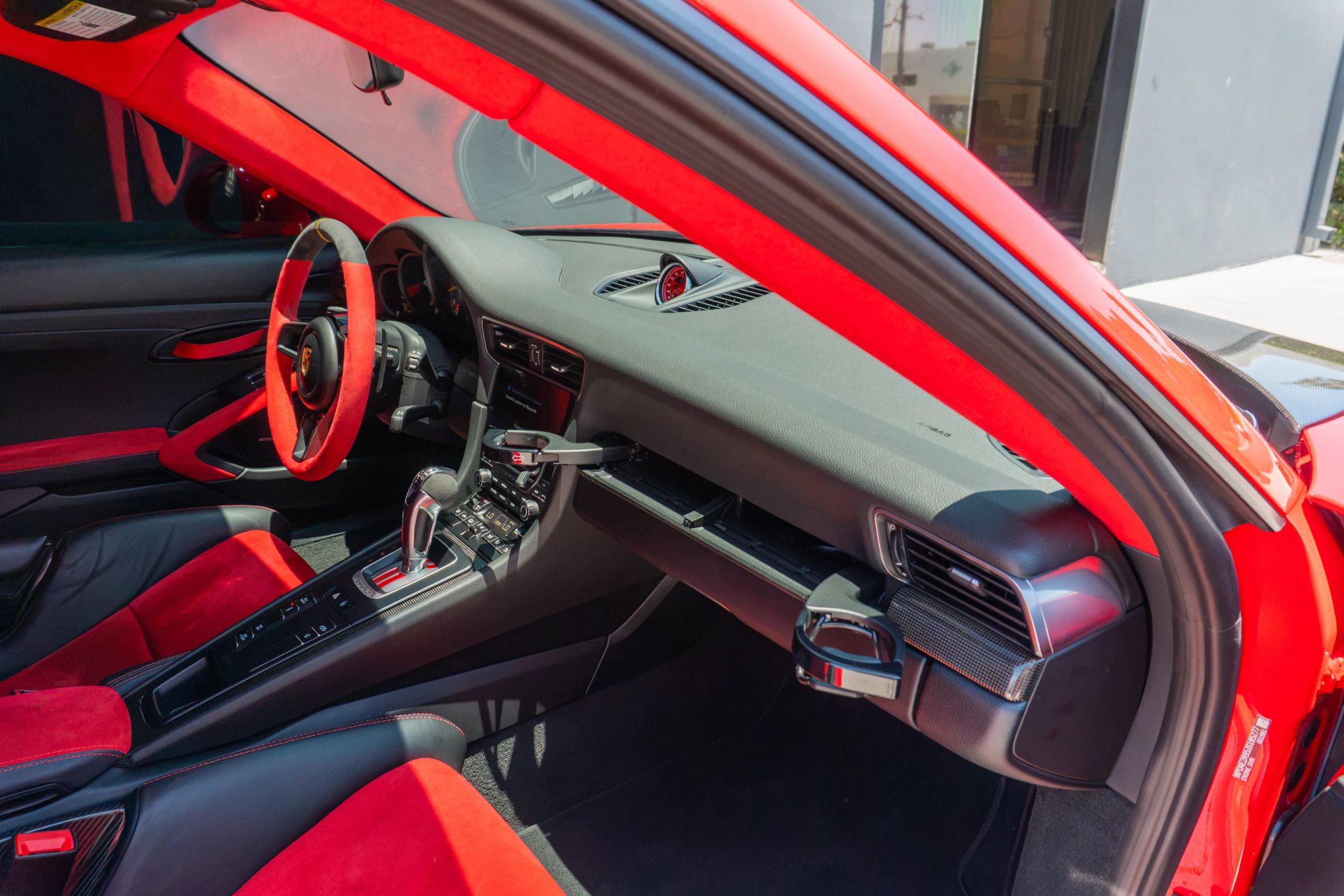Used 2018 Porsche 911 GT2 RS RWD image 12