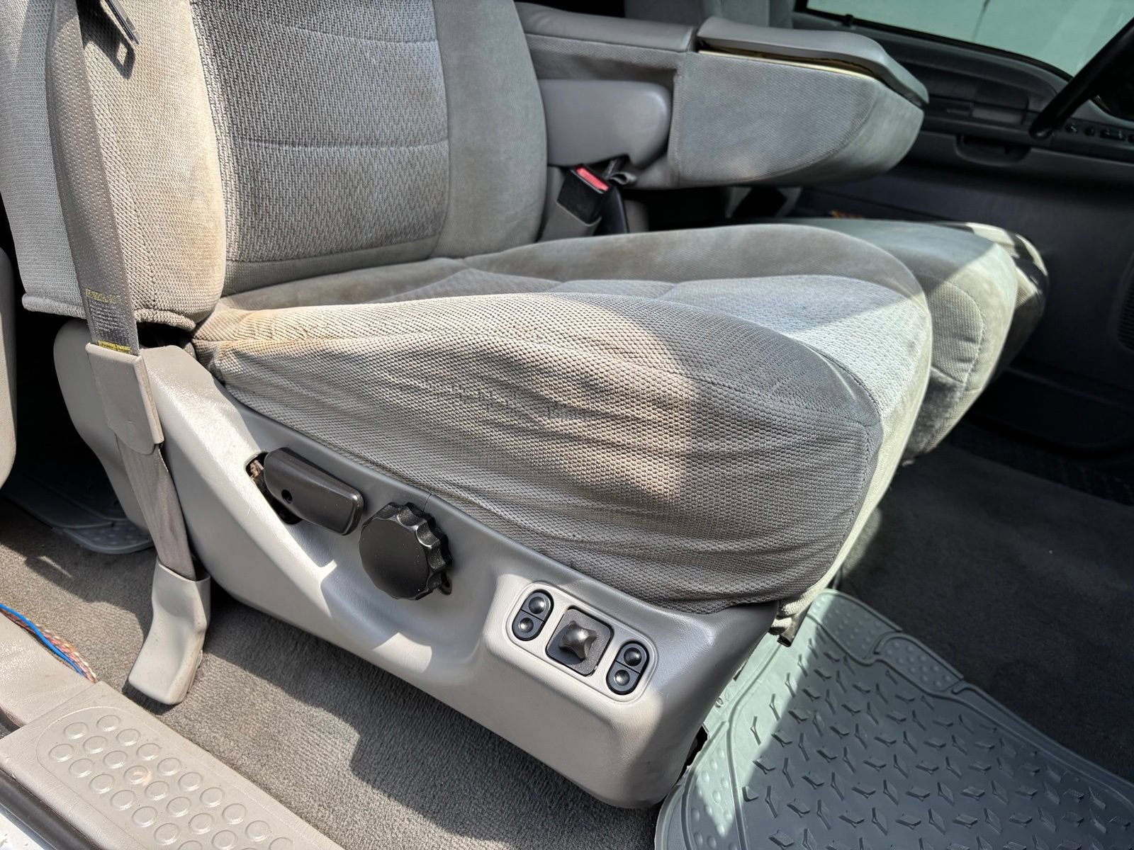 Used 2003 Ford F250 XLT AWD/4WD image 21
