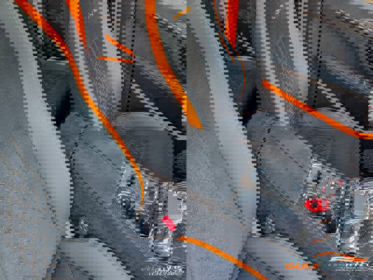 Used 2024 Lamborghini Urus Performante image 37