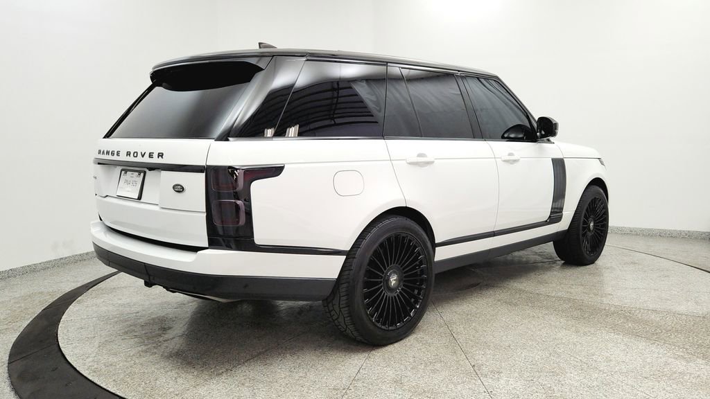 Used 2019 Land Rover Range Rover Supercharged AWD/4WD image 5