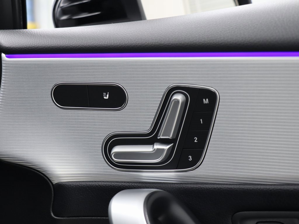 Used 2020 Mercedes-Benz A 220 image 31