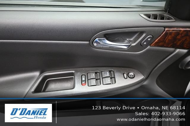 Used 2014 Chevrolet Impala LTZ FWD image 24