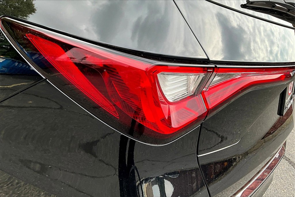 Used 2022 Acura MDX SH-AWD image 23