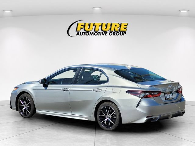 Used 2024 Toyota Camry SE w/ Cold Weather Package AWD/4WD image 7
