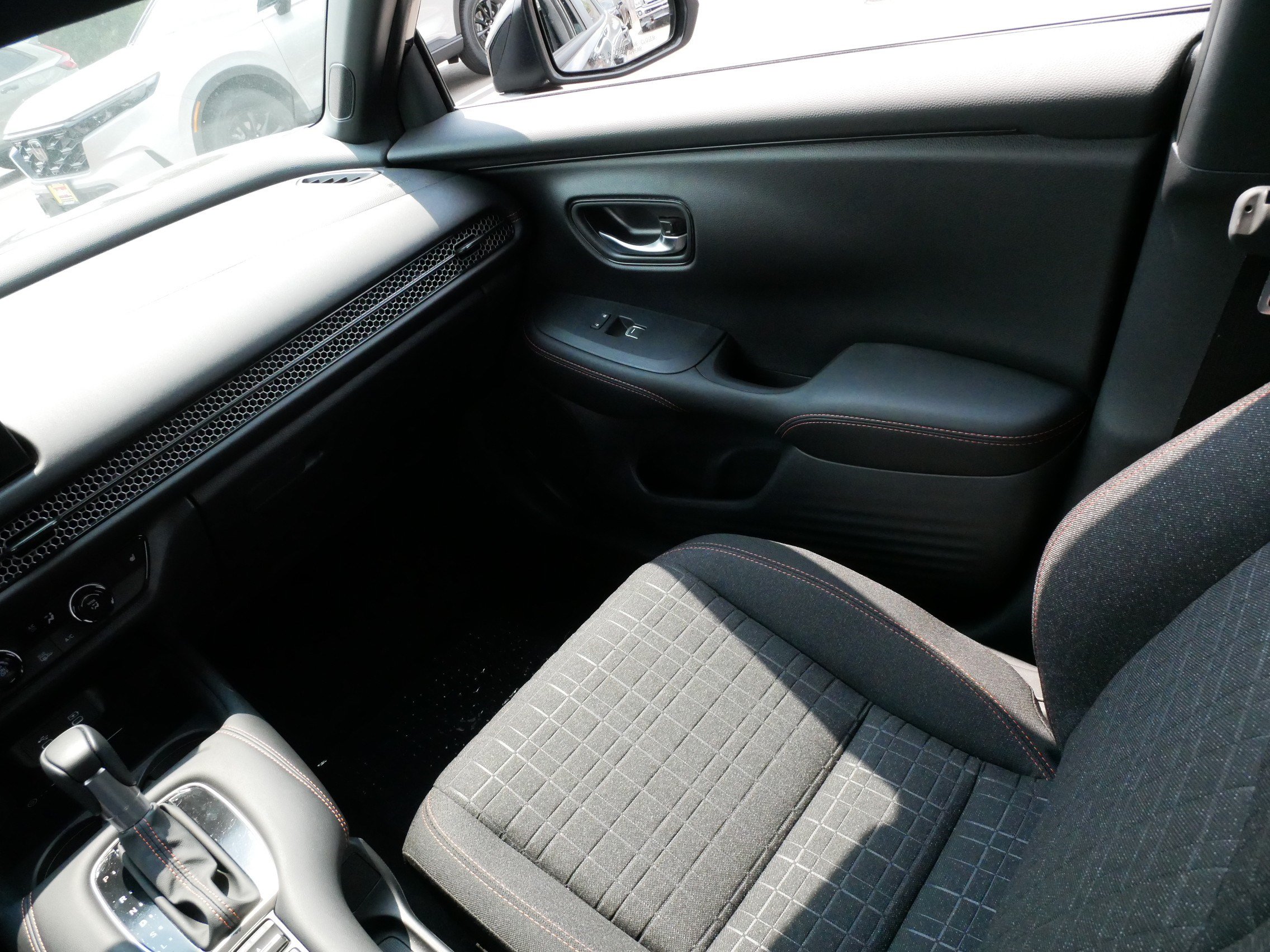 Certified 2027 Honda HR-V Sport image 11