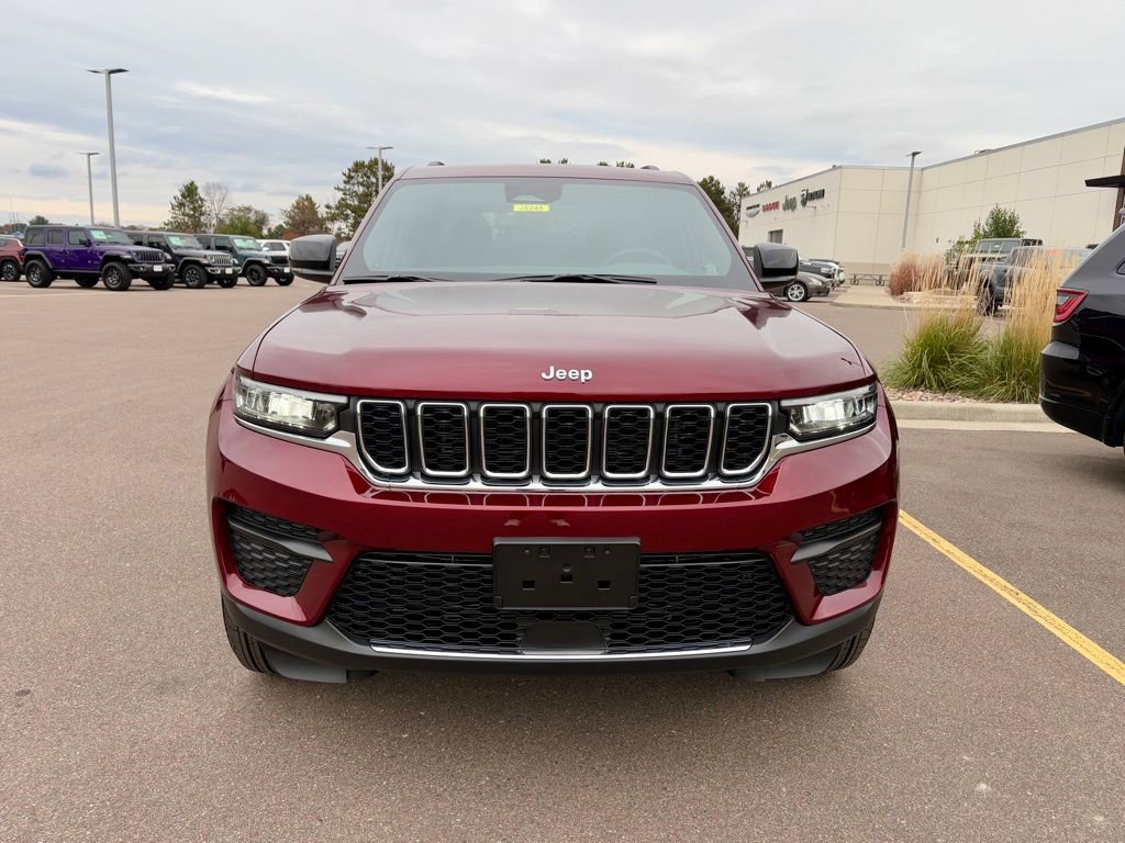 New 2025 Jeep Grand Cherokee Laredo X AWD/4WD image 7