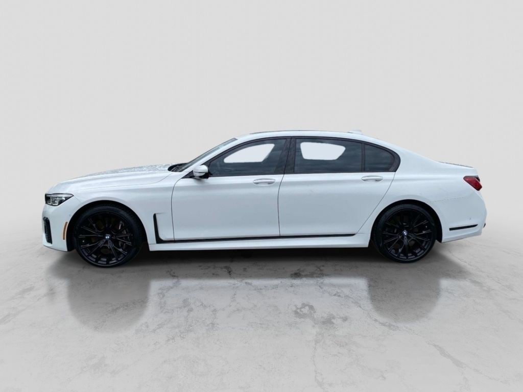 Used 2022 BMW 750i xDrive w/ Executive Package AWD/4WD image 9