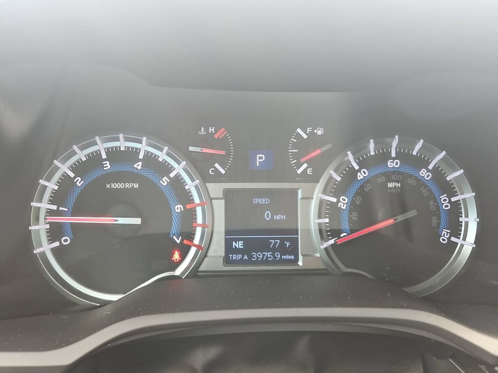 Used 2016 Toyota 4Runner Trail AWD/4WD image 27