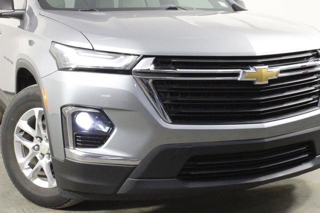 Used 2023 Chevrolet Traverse LS FWD image 40