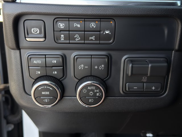 New 2026 Chevrolet Tahoe High Country AWD/4WD image 19