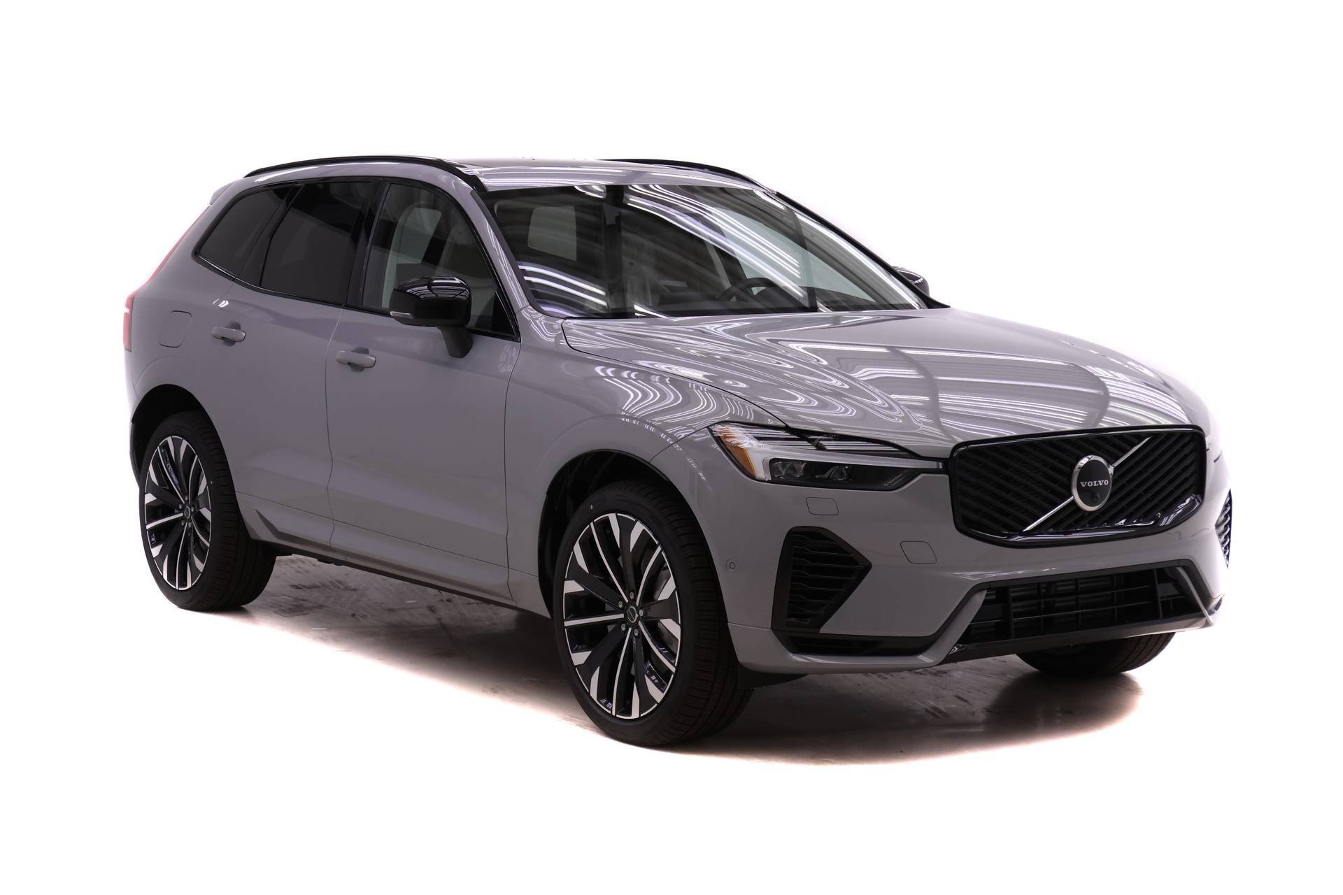 New 2026 Volvo XC60 T8 Ultra w/ Protection Package Premier image 2