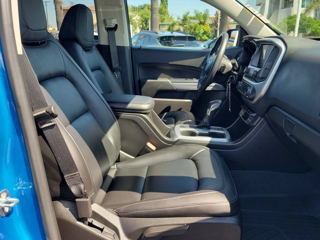 Used 2022 Chevrolet Colorado LT w/ Luxury Package RWD image 16
