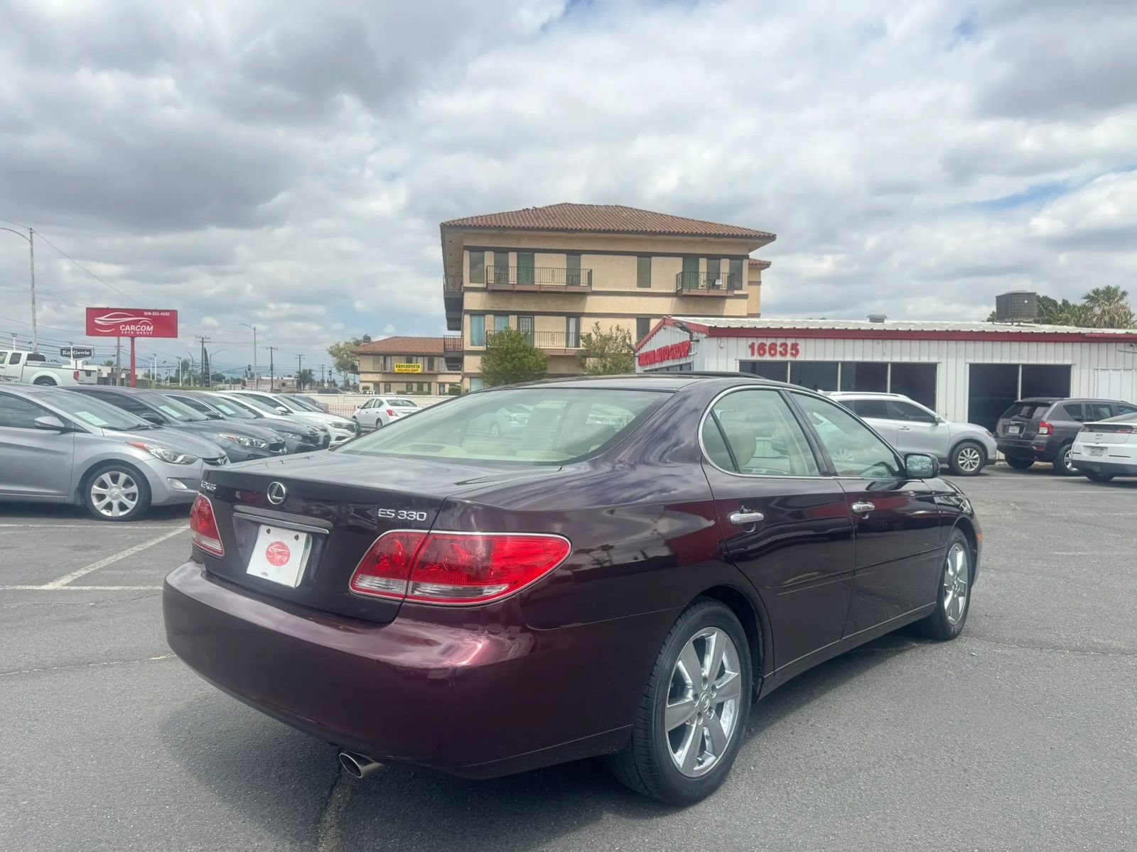 Used 2005 Lexus ES 330 FWD image 9