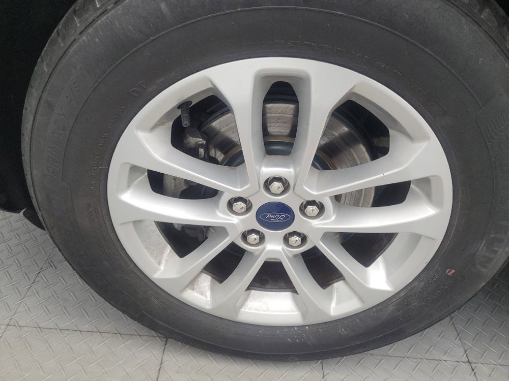 Used 2022 Ford Escape SE FWD image 31