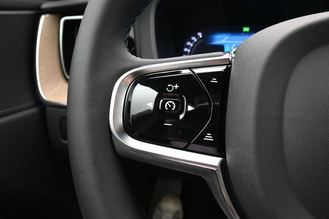 New 2027 Volvo XC60 B5 Core AWD/4WD image 25