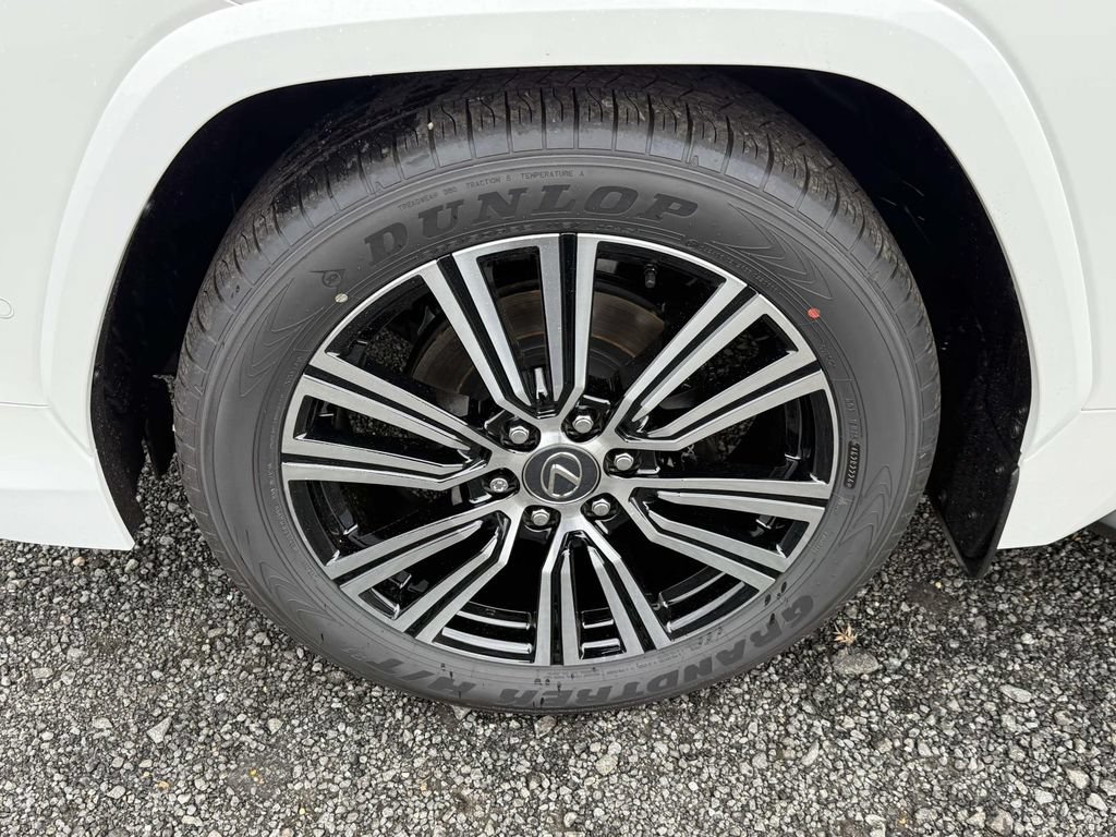 New 2026 Lexus LX 700h Luxury AWD/4WD image 7