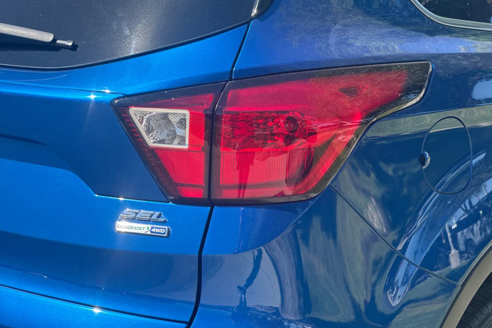 Certified 2019 Ford Escape SEL AWD/4WD image 28