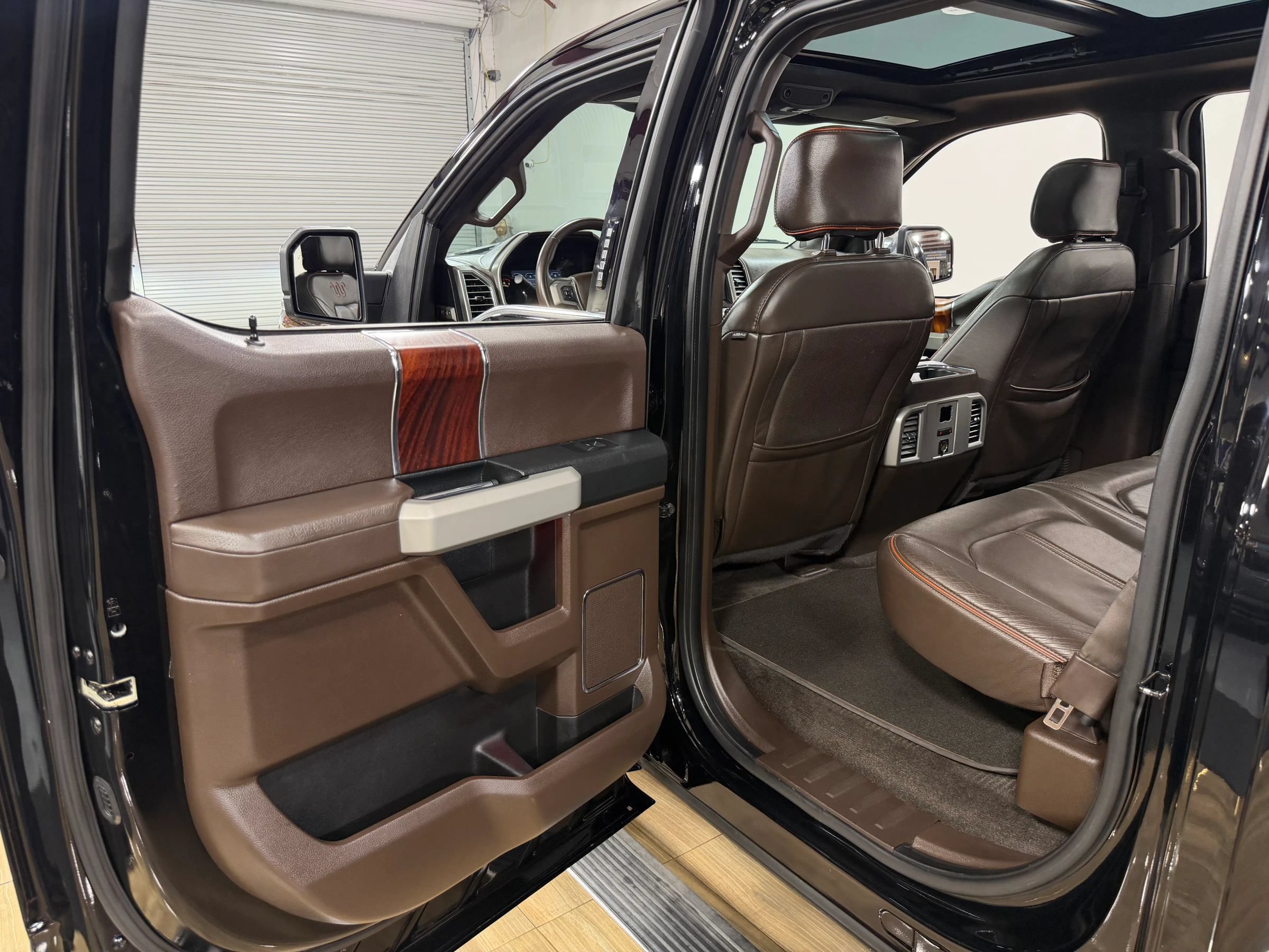 Used 2016 Ford F150 King Ranch w/ Equipment Group 601A Luxury AWD/4WD image 14