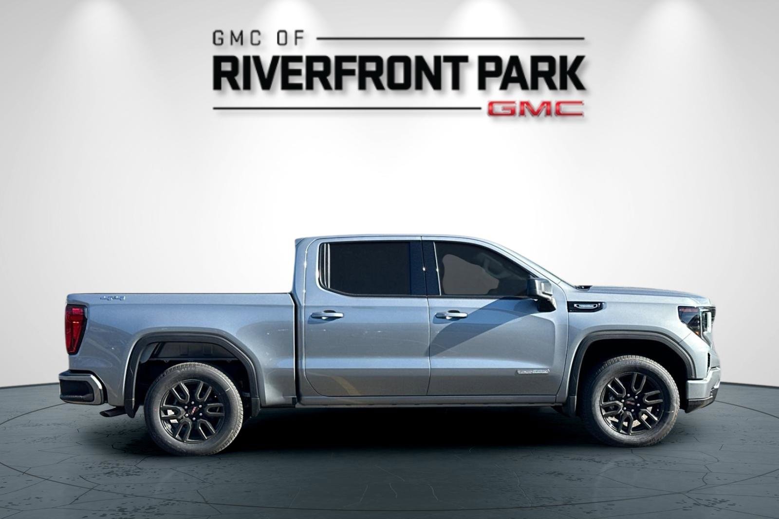 New 2025 GMC Sierra 1500 Elevation image 2