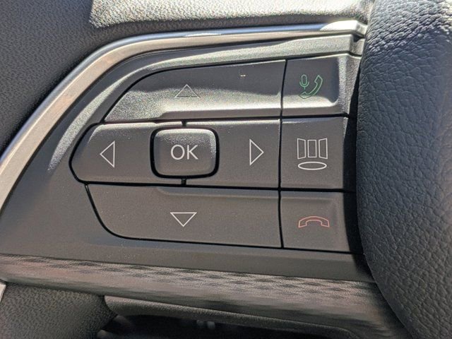 New 2025 Jeep Grand Cherokee L Laredo image 22