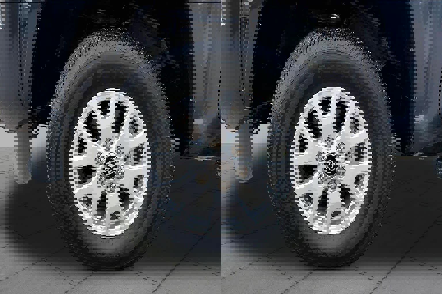 Used 2025 Toyota Tacoma SR AWD/4WD image 10