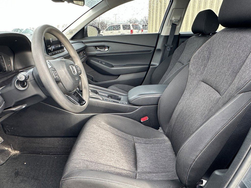 Used 2023 Honda Accord EX image 5
