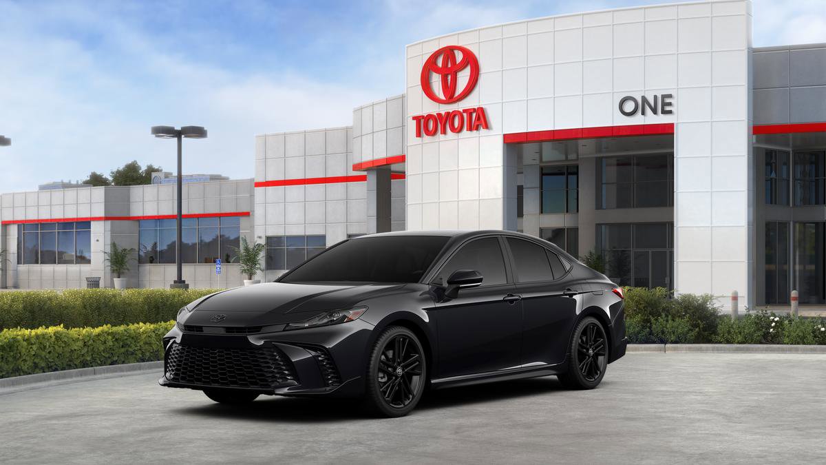 New 2026 Toyota Camry Hybrid image 1