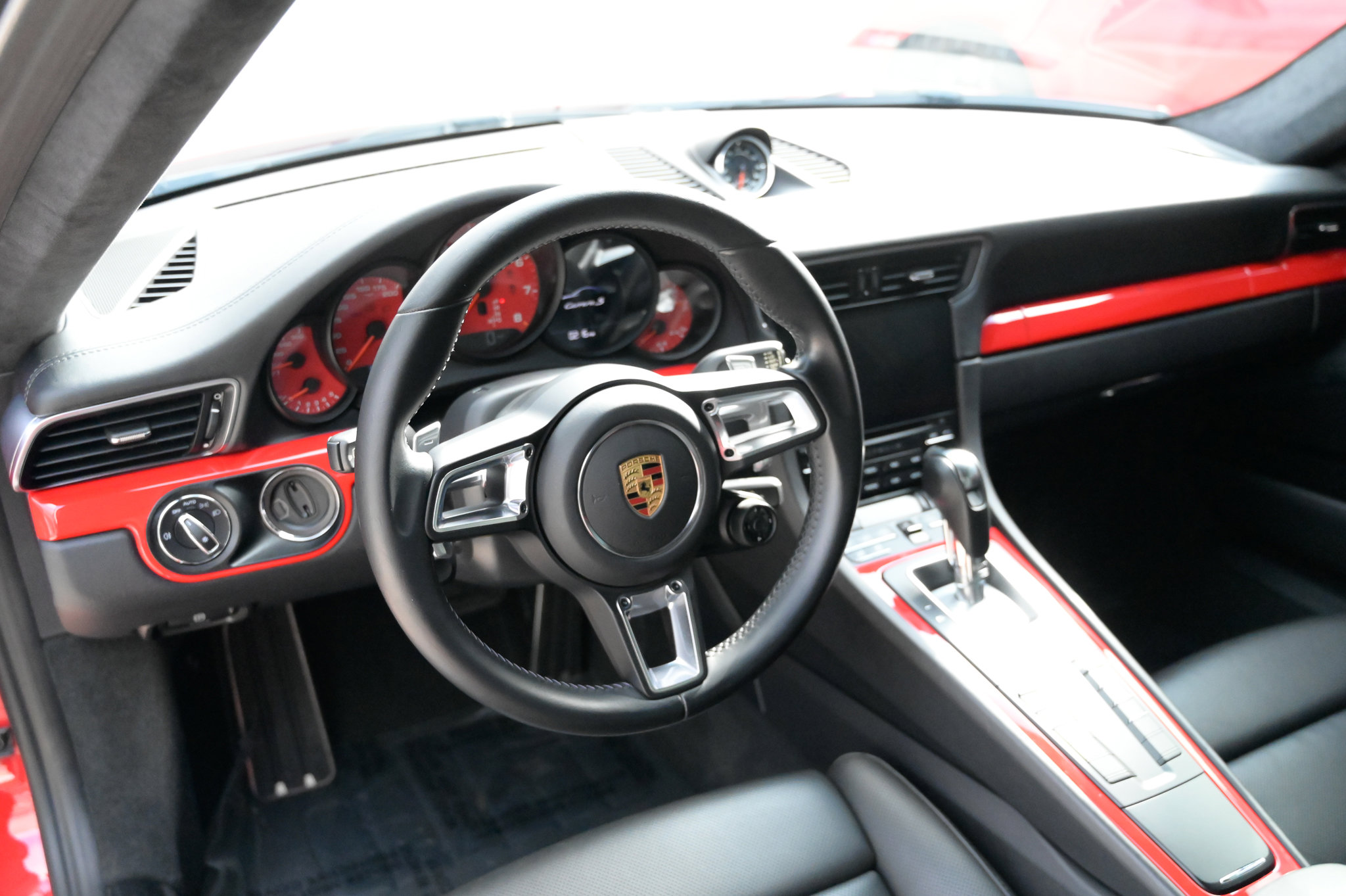 Used 2018 Porsche 911 Carrera S image 16